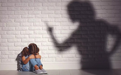 Інформування працівника КЗ “ВФМЛ №17” щодо захисту дітей від усіх форм насильства